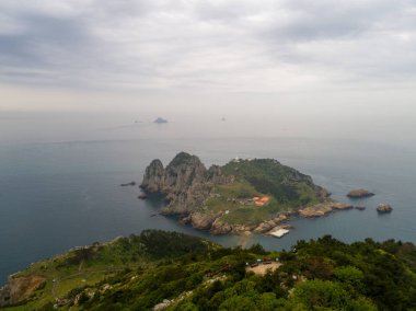 Fener Adası ve deniz