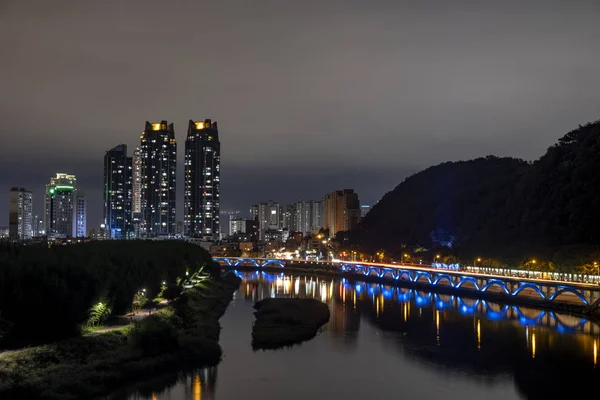 都市の夜景 — ストック写真