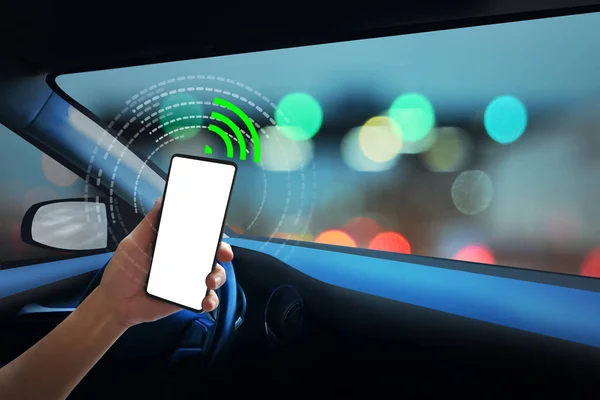 Innvendig visning, skjerm og automatisk selvkjøring. Elektrisk smart bilteknologi . – stockfoto