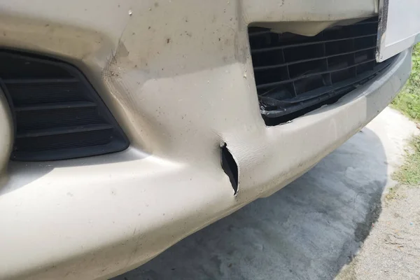 Torn Bumper Golden Bronze Car Causes Accidentand Old Car Scratches — Stock Photo, Image