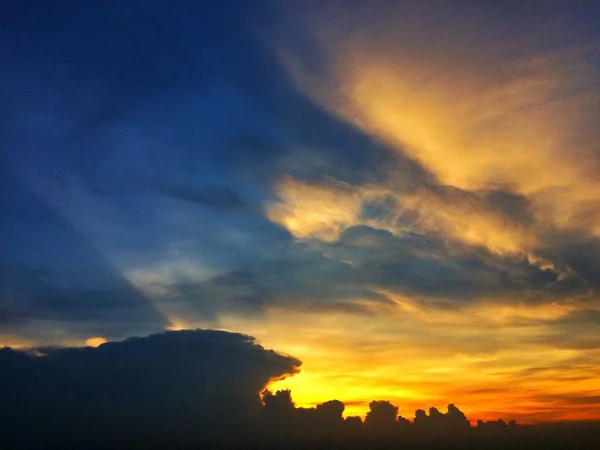 Céu Por Sol Com Nuvens Natureza Fundo — Fotografia de Stock