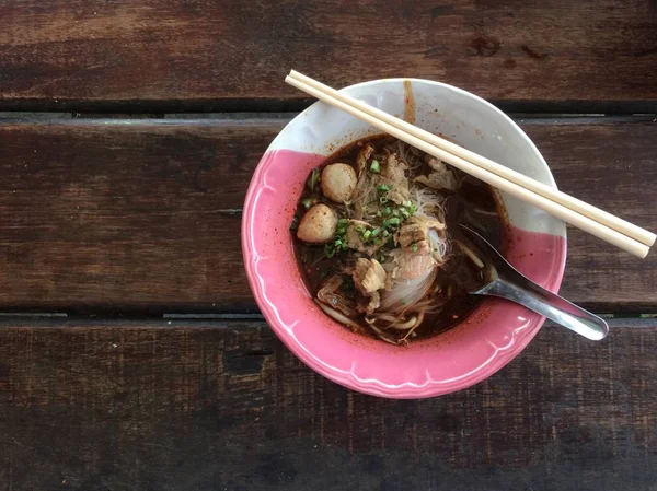 Sopa Fideos Estilo Tailandés Con Cerdo Carne Res —  Fotos de Stock