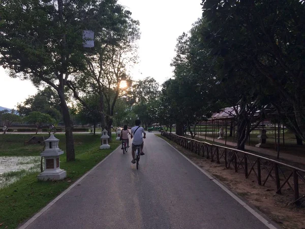 Lifestyle Radfahren Historischen Park Von Sukhothai — Stockfoto