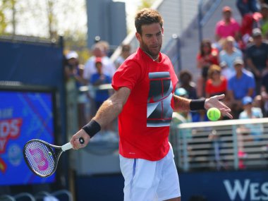 New York - 26 Ağustos 2017: Grand Slam şampiyonu Juan Martin del Potro pratik 2017 bize açık Billie Jean King Ulusal tenis merkezi Arjantin