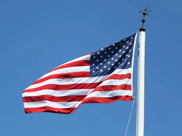 Americká Vlajka Větru — Stock fotografie