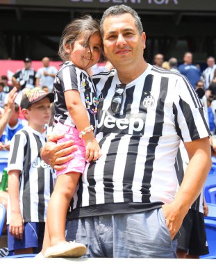 Harrison, Nj - 28 Temmuz 2018: Juventus taraftarları futbol kulübü Fan bölgedeki 2018 Uluslararası Champions Cup Kupası oyun arada Juventus vs Benfica Red Bull Stadyumu'nda öncesi