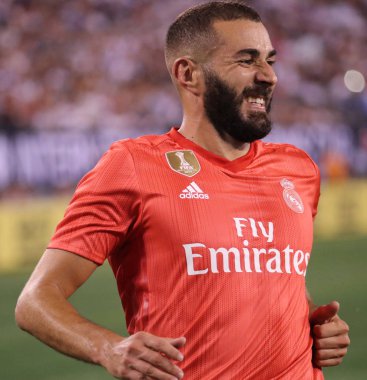 East Rutherford, Nj - 7 Ağustos 2018: Metlife Stadı'nda maç forvet Karim Benzema karşı Roma 2018 Uluslararası Şampiyonlar Kupası'nda Real Madrid # 9. Real Madrid 2-1 kazandı
