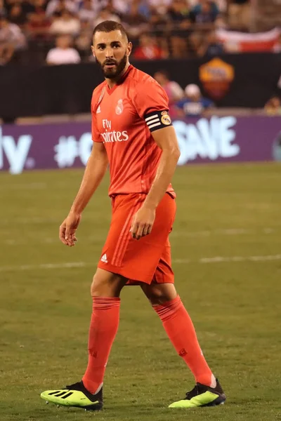East Rutherford, Nj - 7 Ağustos 2018: Metlife Stadı'nda maç forvet Karim Benzema karşı Roma 2018 Uluslararası Şampiyonlar Kupası'nda Real Madrid # 9. Real Madrid 2-1 kazandı