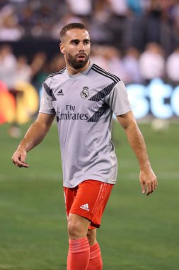 East Rutherford, Nj - 7 Ağustos 2018: Dani Carvajal Real Madrid # 2 2018 önce Uluslararası Şampiyonlar Kupası maç Roma Metlife Stadyumu'nda karşı. Real Madrid 2-1 kazandı