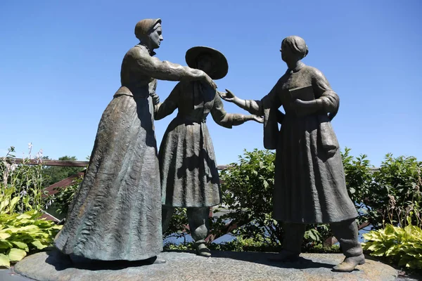 Frauenrechtsdenkmal Seneca Fällt Stellt New York Auf Den Kopf Skulptur — Stockfoto