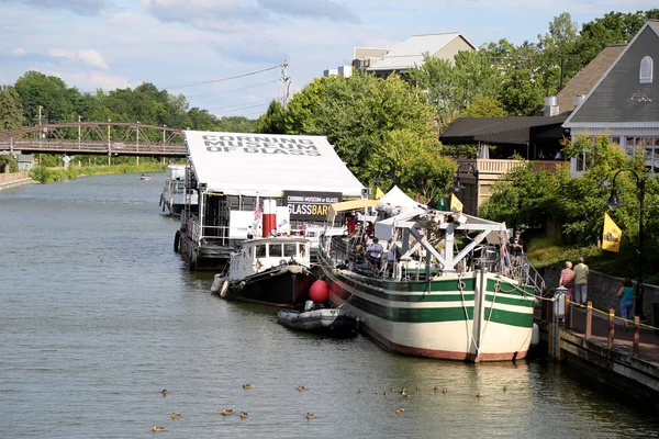 Fairport Nowy Jork Lipca 2018 Corning Muzeum Szkła Glassbarge Zadokowany — Zdjęcie stockowe