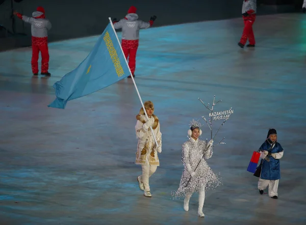 Pyeongchang Korea Południowa Lutego 2018 Abzal Azhgaliyev Prowadząc Drużyny Olimpijskiej — Zdjęcie stockowe