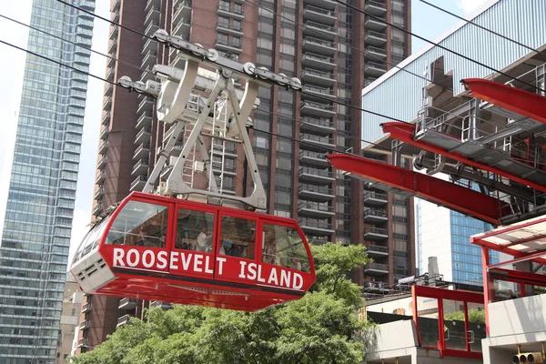 New York August 2018 Famous Roosevelt Island Tramway Spans East — Stock Photo, Image