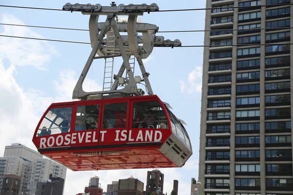 New York August 2018 Famous Roosevelt Island Tramway Spans East — Stock Photo, Image