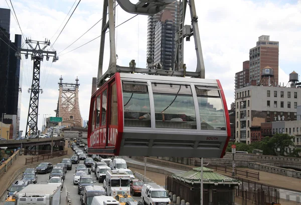 New York August 2018 Famous Roosevelt Island Tramway Spans East — Stock Photo, Image