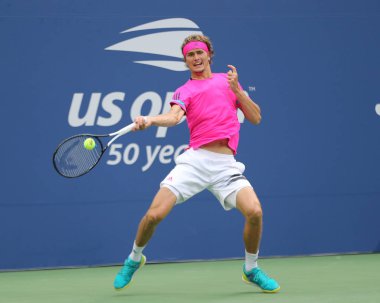 New York - 21 Ağustos 2018: Profesyonel tenis oyuncusu Alexander Zverev Almanya'nın pratik 2018 bize açık Billie Jean King Ulusal Tenis Merkezi