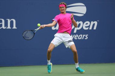 New York - 21 Ağustos 2018: Profesyonel tenis oyuncusu Alexander Zverev Almanya'nın pratik 2018 bize açık Billie Jean King Ulusal Tenis Merkezi