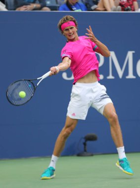 New York - 21 Ağustos 2018: Profesyonel tenis oyuncusu Alexander Zverev Almanya'nın pratik 2018 bize açık Billie Jean King Ulusal Tenis Merkezi