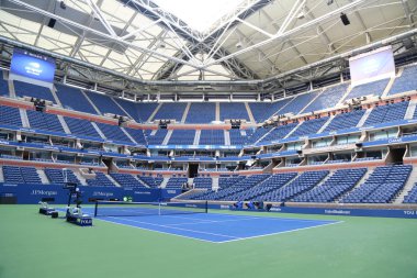 New York - 21 Ağustos 2018: Arthur Ashe Stadyumu 2018 US Open Billie Jean King Ulusal Tenis Merkezi Flushing, New York için hazır