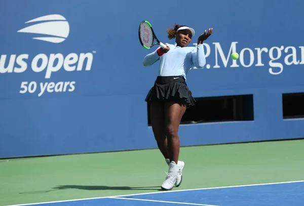 New York August 2018 Grand Slam Champion Serena Williams Practices — Stock Photo, Image