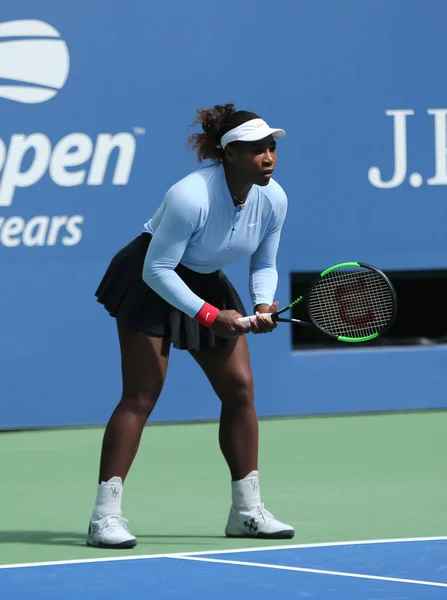 Nova Iorque Agosto 2018 Campeã Grand Slam Serena Williams Treina — Fotografia de Stock