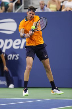New York - 27 Ağustos 2018: Grand Slam şampiyonu Juan Martin Del Potro Arjantin eylem sırasında onun 2018 bize açık ilk turu maç Billie Jean King Ulusal Tenis Merkezi