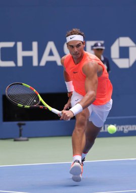 New York - 2 Eylül 2018: 17-zaman Grand Slam şampiyonu İspanya Rafael Nadal Billie Jean King Ulusal tenis merkezi 16 maç sırasında onun 2018 bize açık başında