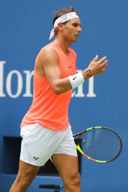 New York - 2 Eylül 2018: 17-zaman Grand Slam şampiyonu İspanya Rafael Nadal Billie Jean King Ulusal tenis merkezi 16 maç sırasında onun 2018 bize açık başında