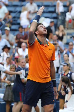 New York - 4 Eylül 2018: Grand Slam şampiyonu Juan Martin Del Potro Arjantin onun 2018 bize açık çeyrek final maç sonra Billie Jean King Ulusal Tenis Merkezi zafer kutluyor