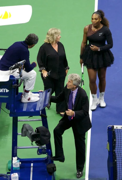 Nueva York Septiembre 2018 Serena Williams Discute Con Árbitro Carlos —  Fotos de Stock