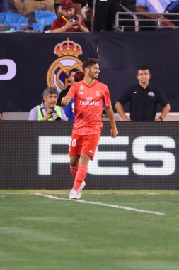 East Rutherford, Nj - 7 Ağustos 2018: Marco Asensio Real Madrid # 20 2018 Uluslararası Şampiyonlar Kupası sırasında eylem aynı Roma Metlife Stadyumu'nda karşı. Real Madrid 2-1 kazandı