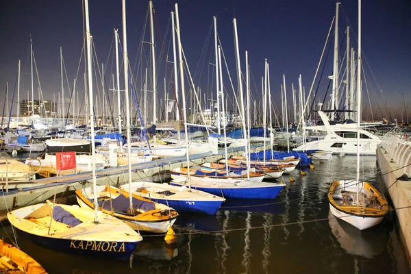 Herzliya Israel Сентября 2018 Парусные Яхты Герцлии Марина Ночью Самая — стоковое фото