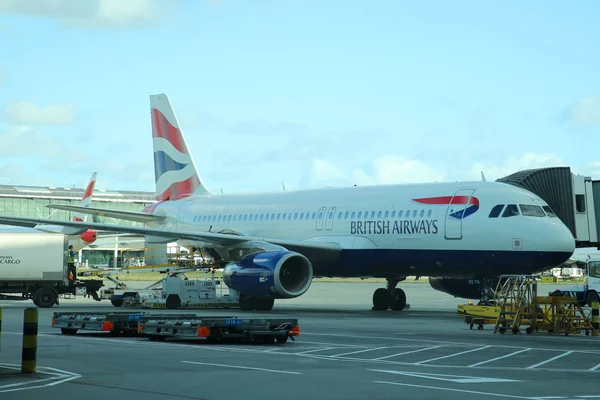 Longford Anglia Wrzesień 2018 Samolot British Airways Pasie Startowym Lotnisku — Zdjęcie stockowe