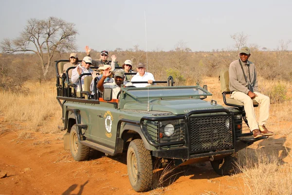 Hoedspruit Jihoafrická Republika Září 2018 Turisté Vozidle Safari Safari Ranger — Stock fotografie