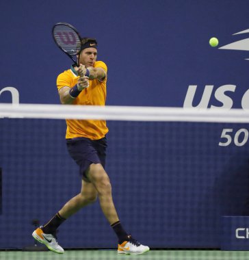 New York - 31 Ağustos 2018: Grand Slam şampiyonu Juan Martin Del Potro Arjantin onun 2018 Us Open üçüncü yuvarlak Billie Jean King Ulusal Tenis Merkezi maç sırasında eylem