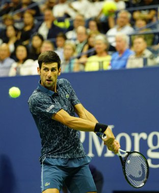 New York - 7 Eylül 2018: 13-zaman Grand Slam onun 2018 bize açık yuvarlak Billie Jean King Ulusal tenis merkezi 32 maç sırasında eylem Novak Djokovic Sırbistan şampiyonu
