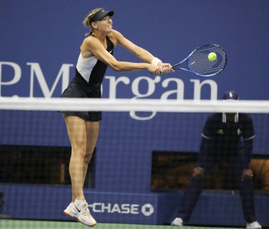 New York - 1 Eylül 2018: Grand Slam şampiyonu Maria Sharapova Rusya eylem sırasında onun 2018 bize açık yuvarlak Billie Jean King Ulusal tenis merkezi 32 maç beş kez
