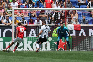 Harrison, Nj - 28 Temmuz 2018: Gedson Fernandes #63 Benfica 2018 Uluslararası Şampiyonlar Kupası oyun Red Bull stadyum Juventus karşı eylem. 