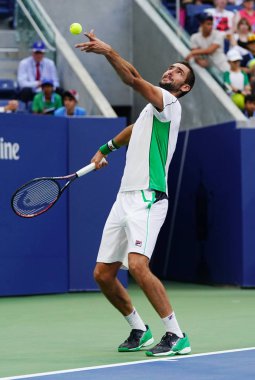 New York - 3 Eylül 2018: Grand Slam şampiyonu Marin Cilic Hırvatistan onun 2018 sırasında eylem Billie Jean King Ulusal tenis merkezi 16 maçın bize açık yuvarlak 