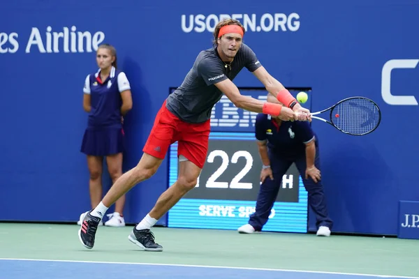 2018年9月1日 德国职业网球运动员亚历山大 兹韦洛夫在比利 金国家网球中心举行的2018年美国公开赛32场比赛中的表现 — 图库照片
