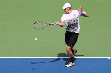 New York - 2 Eylül 2018: Profesyonel tenis oyuncusu Kevin Anderson Güney Afrika eylem sırasında onun 2018 Billie Jean King Ulusal tenis merkezi 16 maçın bize açık yuvarlak 