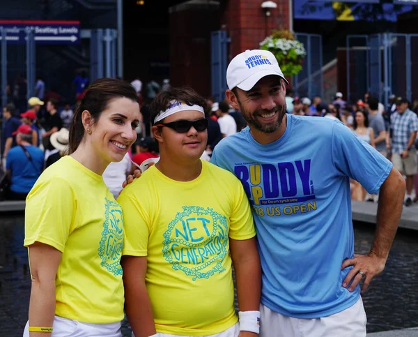 New York September 2018 Buddy Van Tennis Vrijwilligers Met Atleten — Stockfoto