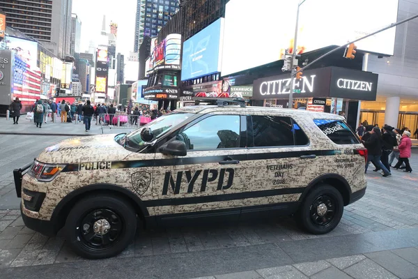 New York City Kasım 2018 Times Square Nypd Gaziler Günü — Stok fotoğraf