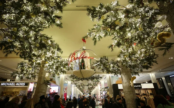 New York December 2018 Christmas Decor Met Believe Campagne Thema — Stockfoto