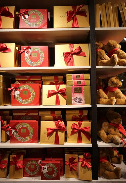 New York December 2018 Chocolate Boxes Godiva Store Macy Herald — Stock Photo, Image