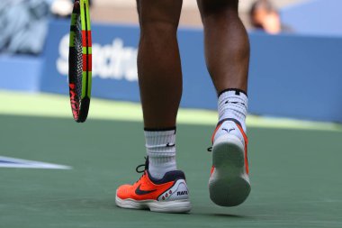 New York - 26 Ağustos 2018: Grand Slam şampiyonu Rafael Nadal İspanya giyer özel Nike tenis ayakkabı bize açık 2018 Billie Jean King Ulusal Tenis Merkezi New York'ta sırasında