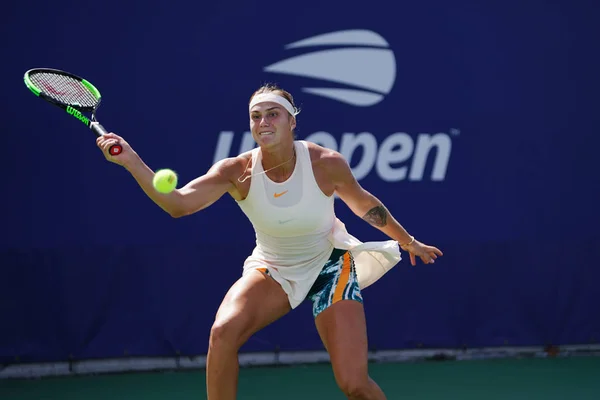 New York Ağustos 2018 Profesyonel Tenis Oyuncusu Aryna Sabalenka Beyaz — Stok fotoğraf