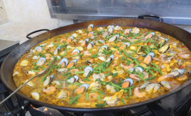 İspanyol paella herşey dahil resort servis
