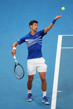Melbourne, Avustralya - Ocak 25, 2019: zamanında 14 Grand Slam şampiyonu Novak Djokovic 2019 Avustralya Açık Melbourne Park onun yarı final maç sırasında eylem
