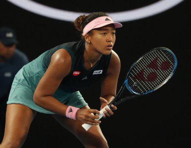 MELBOURNE, AUSTRALYA - 24 Ocak 2019: Grand Slam şampiyonu Japon Naomi Osaka, Melbourne Park 'taki 2019 Avustralya Açık' ta oynanan yarı final karşılaşmasında 